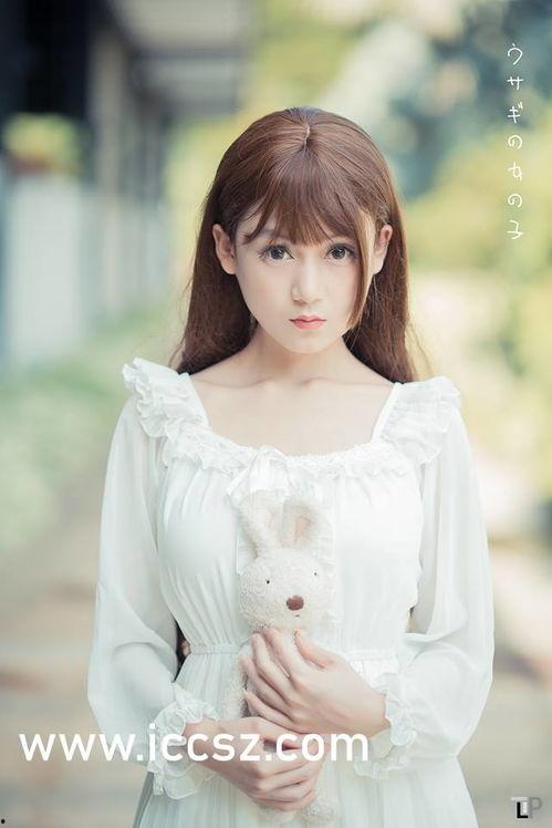 网曝黑料热门吃瓜,娱乐圈吃瓜群众狂欢，真相究竟如何？